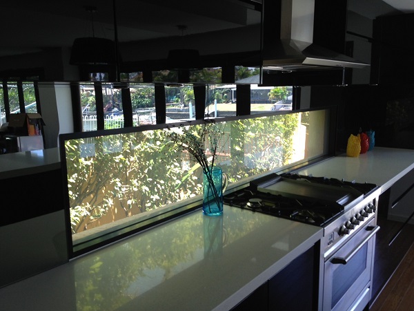 Kitchen Splashback Privacy Glass ON